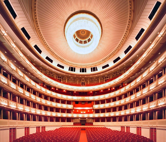 Wiener Staatsoper -
            Opernsaal